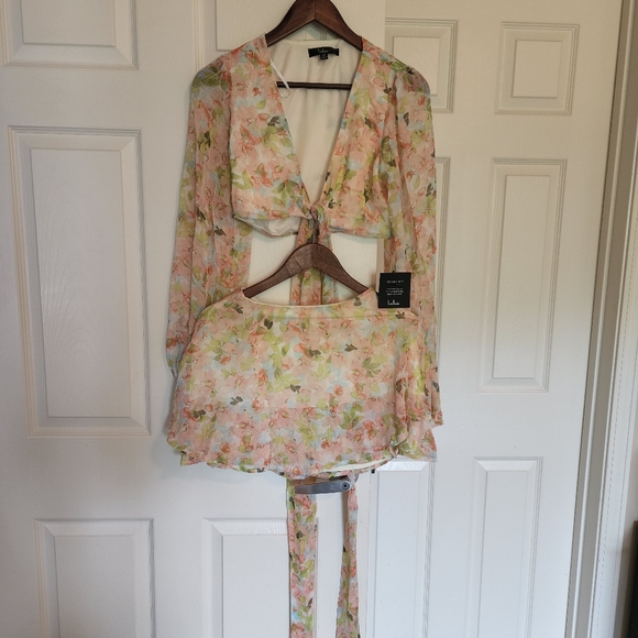 Lulus Dresses & Skirts - NWT lulus bubbly blooms pink multi floral print 2 piece mini dress